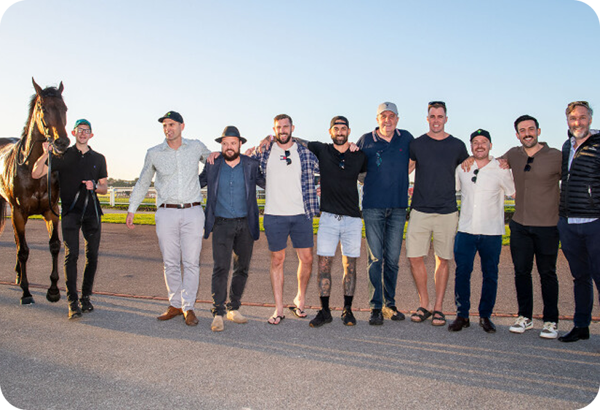 Horse racing photo 10